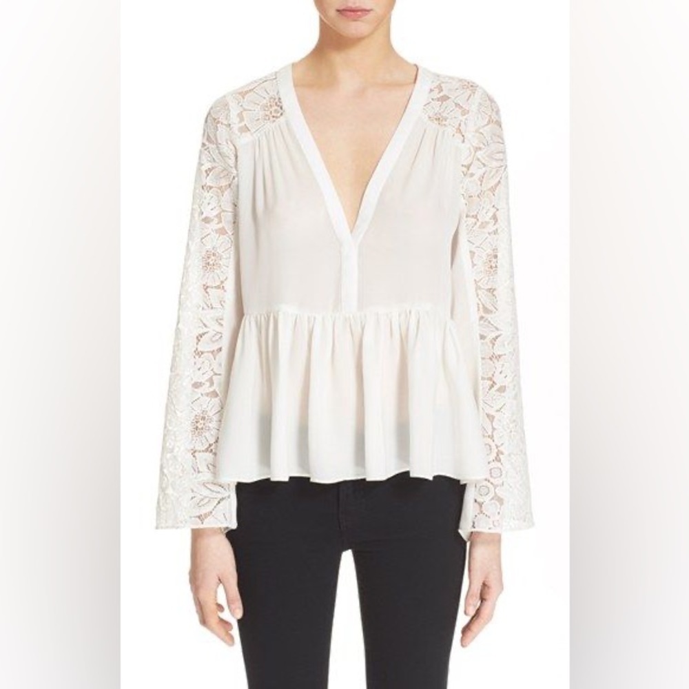 NWT ELIZABETH AND JAMES LIJA LACE SILK V NECK BLOUSE SIZE XS IN IVORY